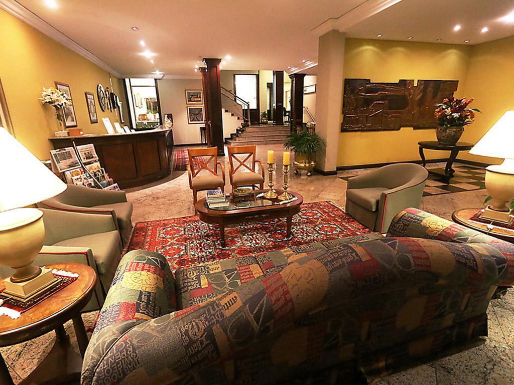 Village Hotel Понта Гроса Екстериор снимка