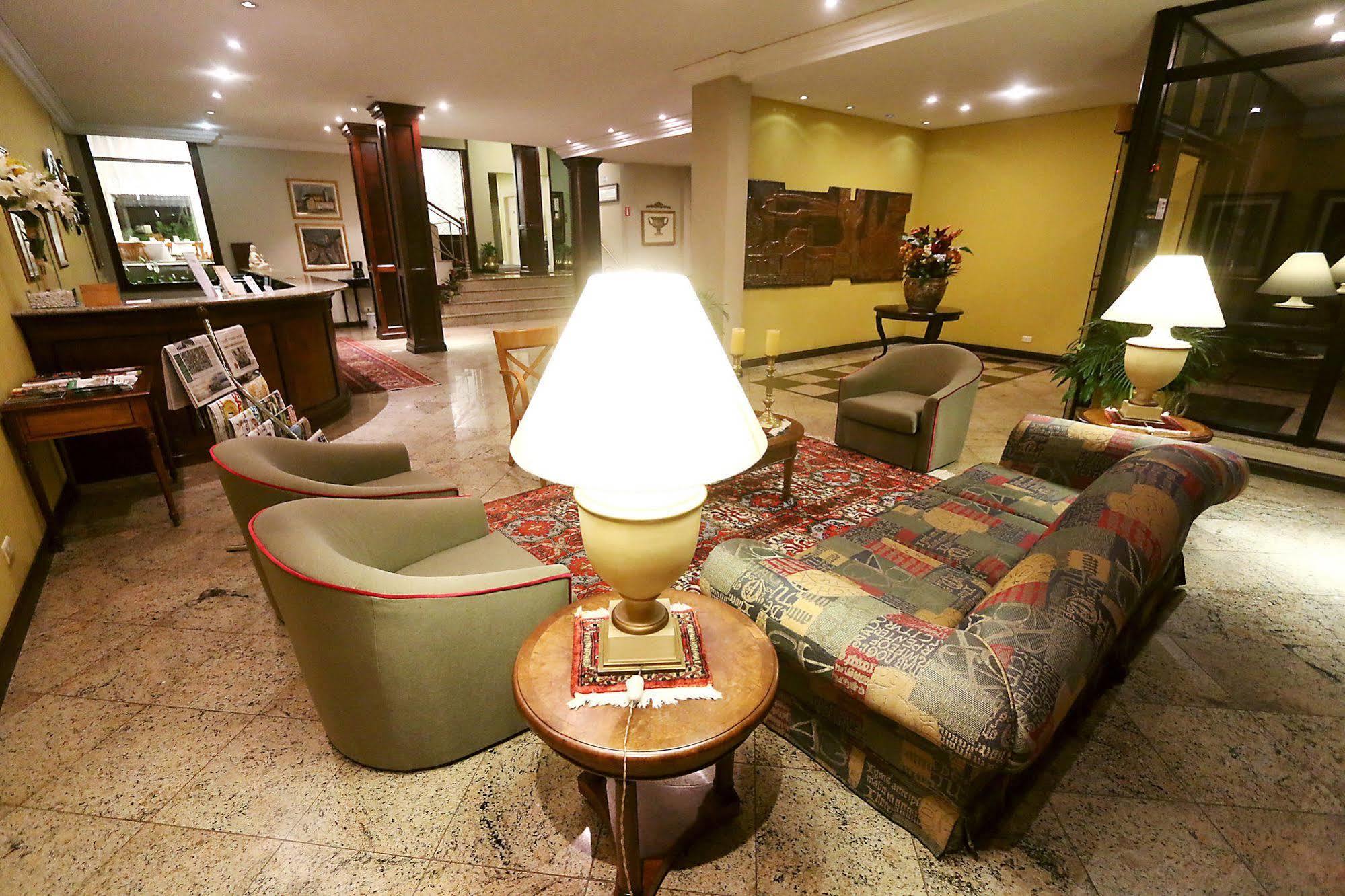 Village Hotel Понта Гроса Екстериор снимка